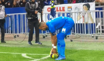 [德甲]70米无死角 德甲转播首次使用超长轨道