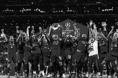 8：1，超级惨案！1亿先生独造4球，拜仁毫不留情