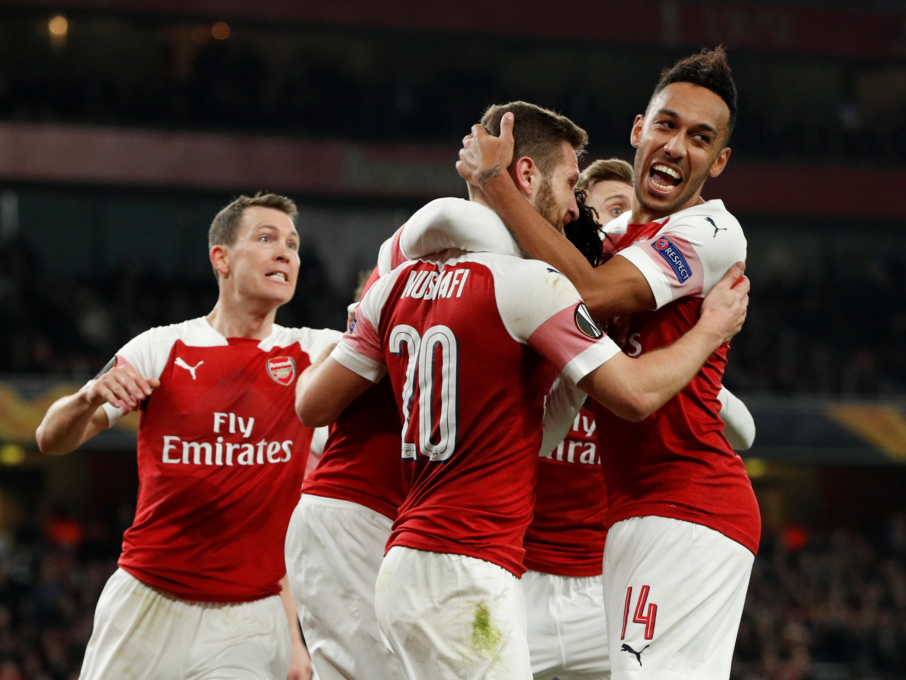 意甲：拉比奥特双响炮助米兰逆转科莫，紧追国际米兰